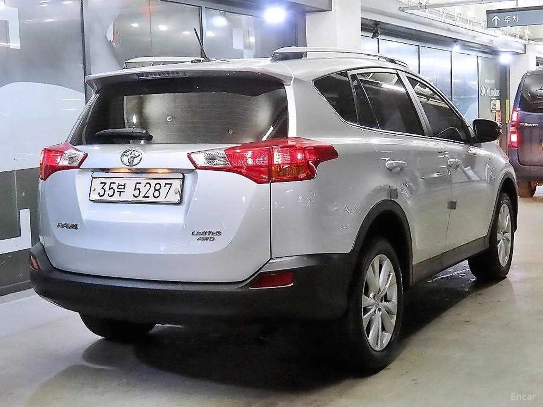 RAV4