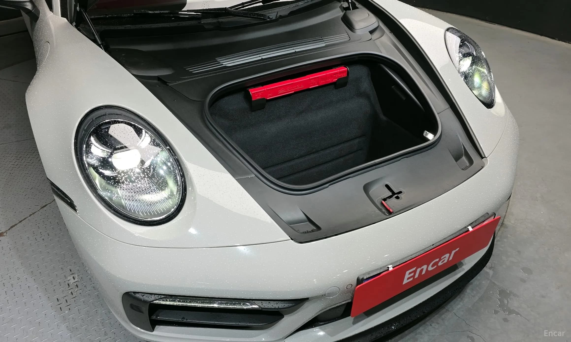 911 (992)