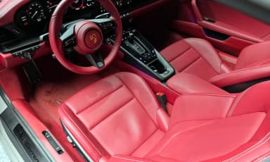 911 (992)