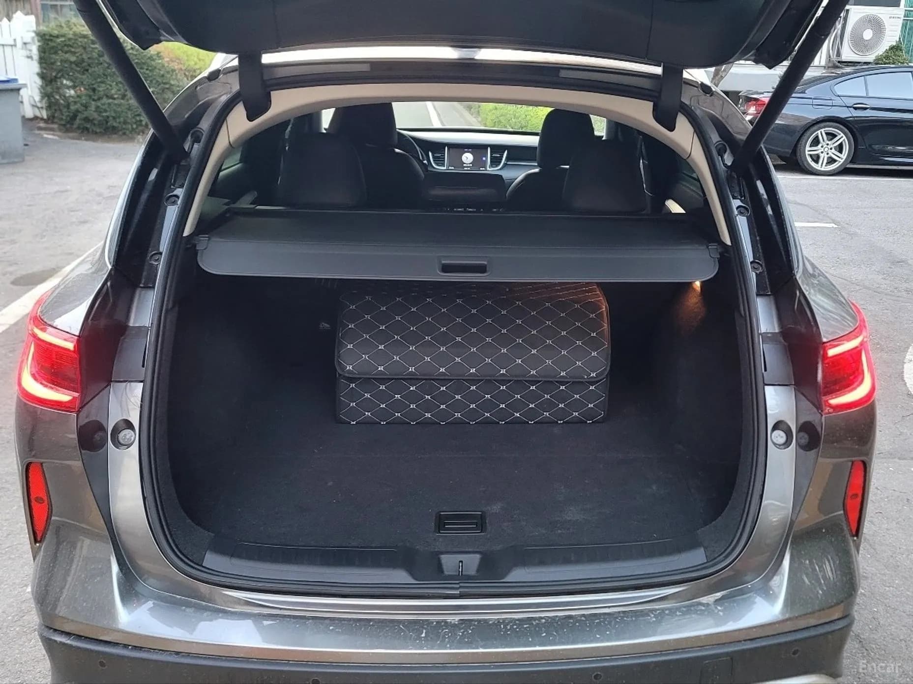 QX50 (P71A)