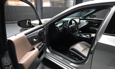ES300h 7th Generation