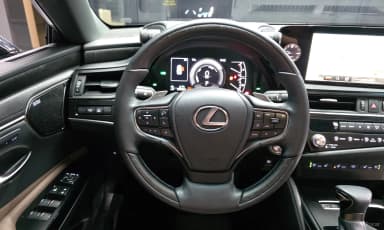 ES300h 7th Generation