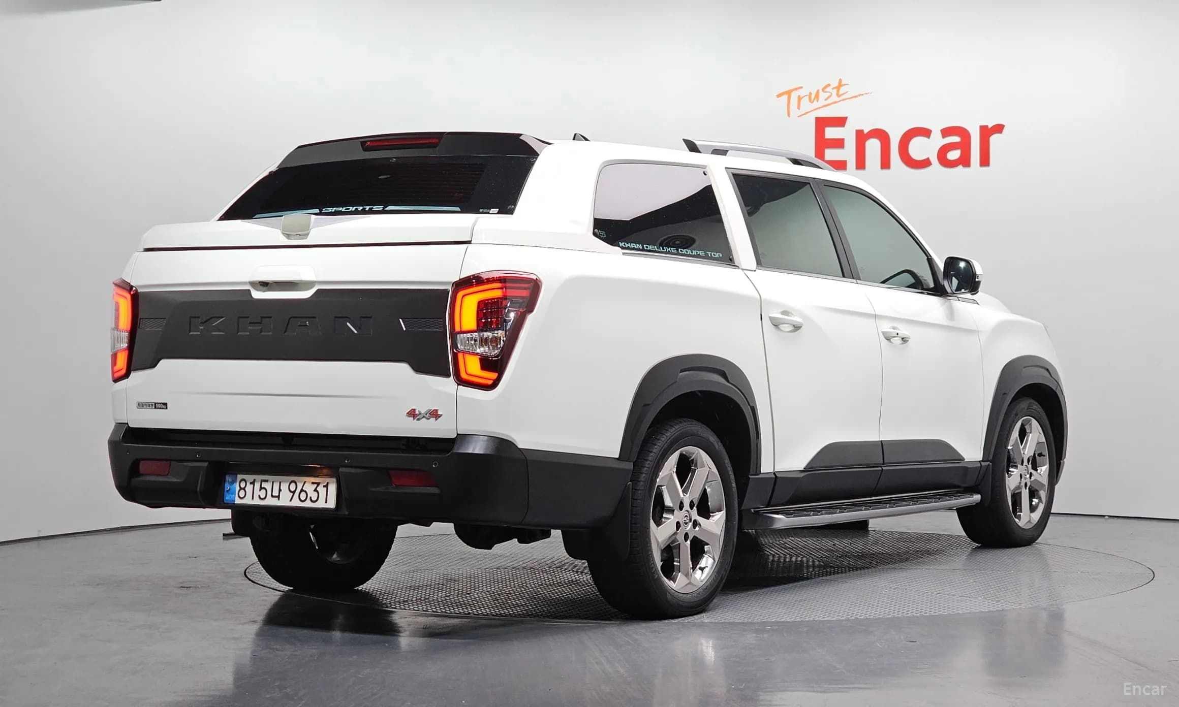 Rexton Sports Khan