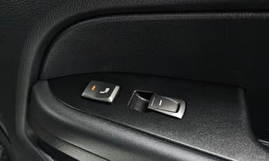 Rexton Sports Khan
