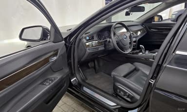 7 Series (F01)