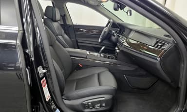 7 Series (F01)