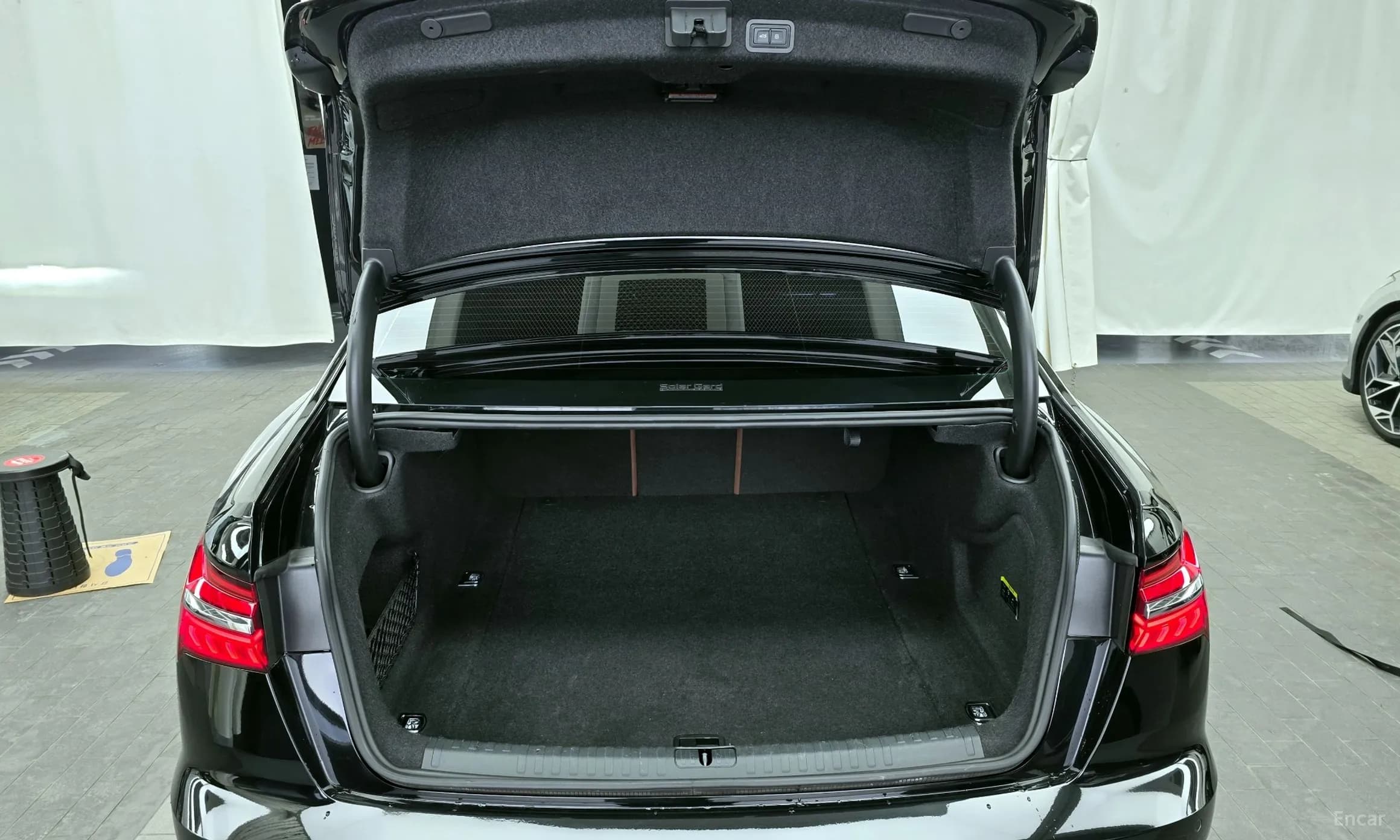 A6 (C8)