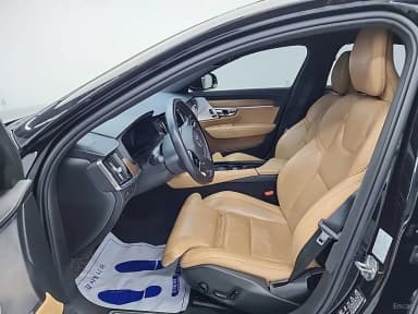 S90