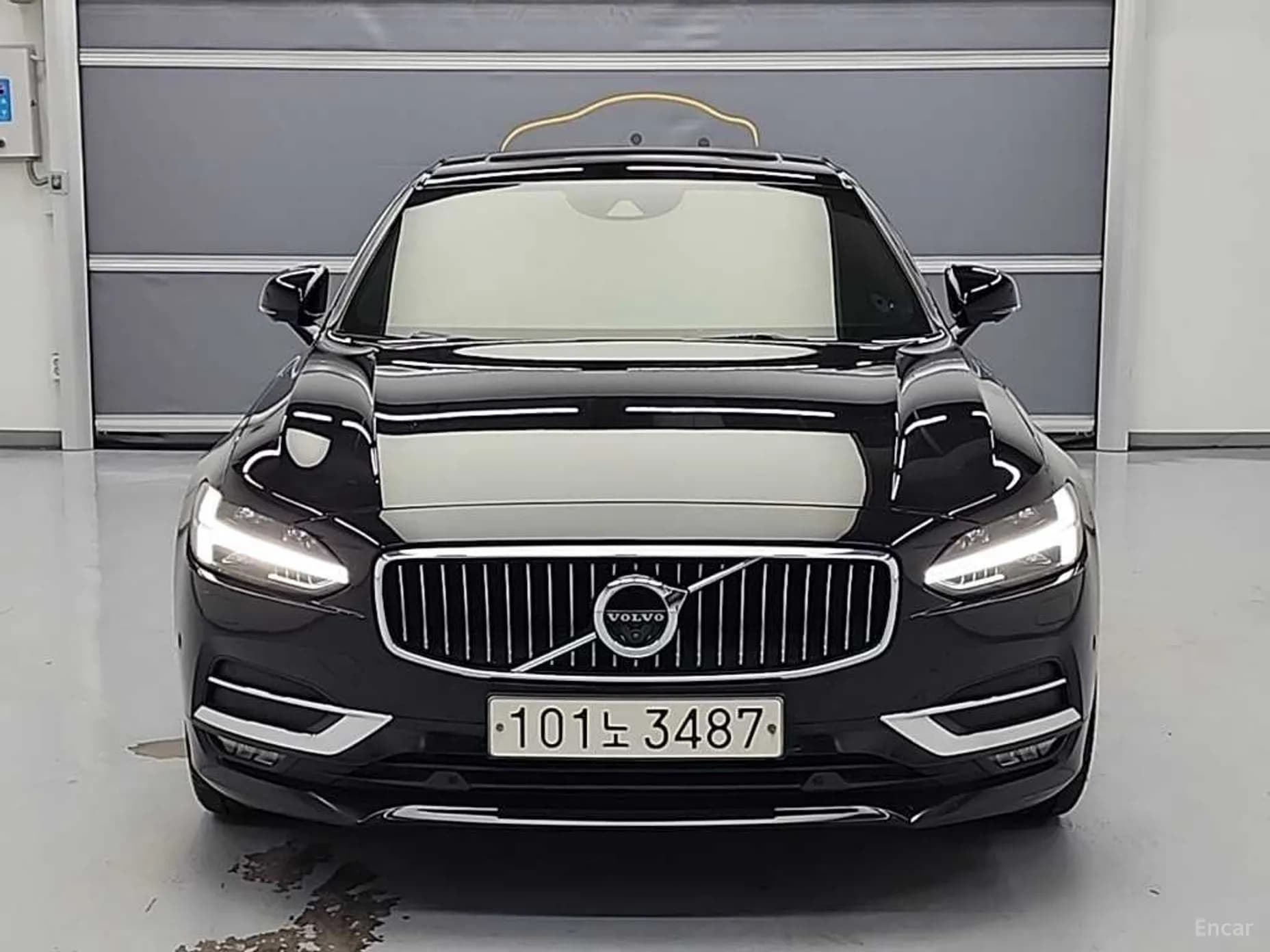 S90