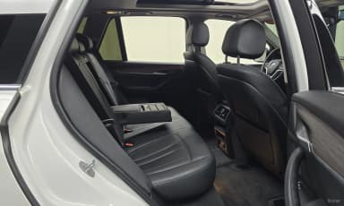 X5 (F15)