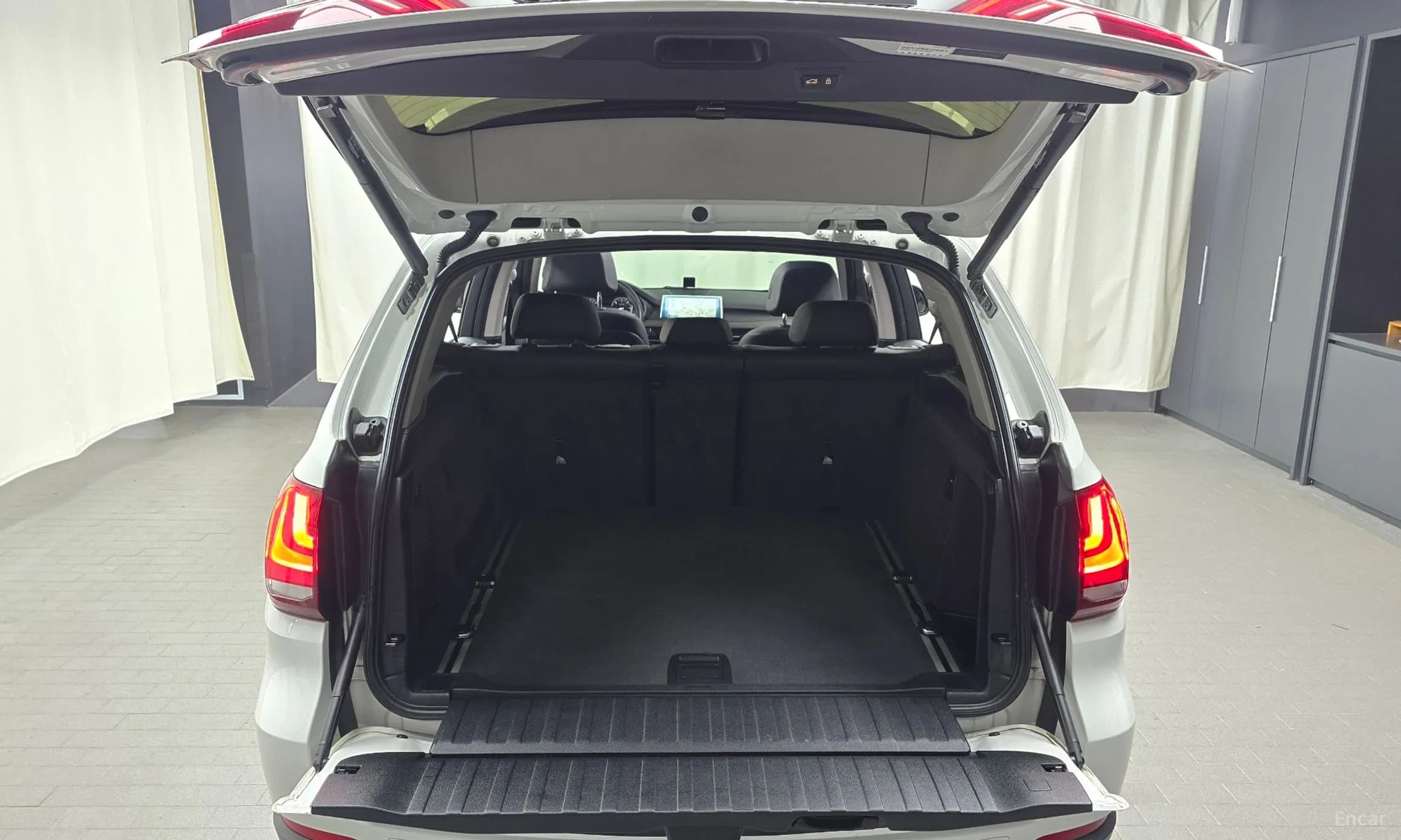 X5 (F15)