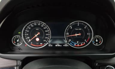 X5 (F15)