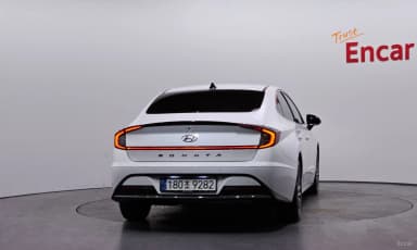 Sonata Hybrid (DN8)