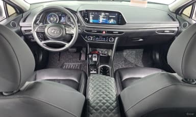 Sonata Hybrid (DN8)