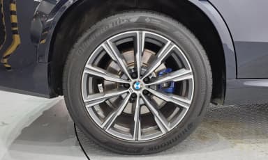 X5 (G05)
