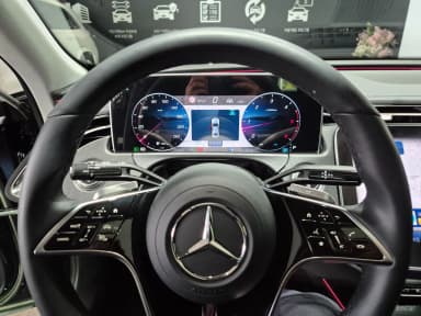 E-Class W214