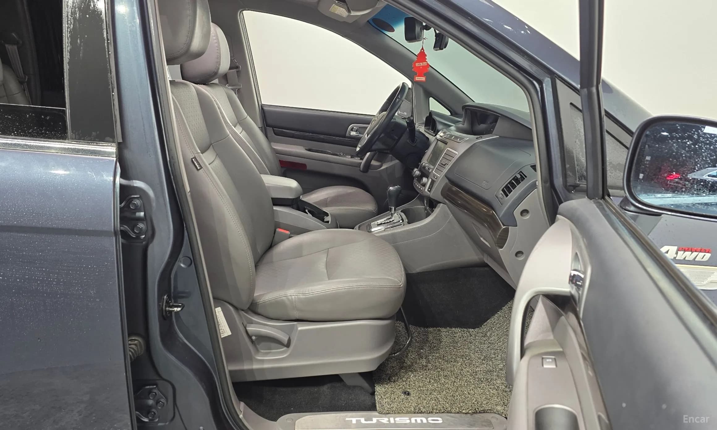 Korando Turismo