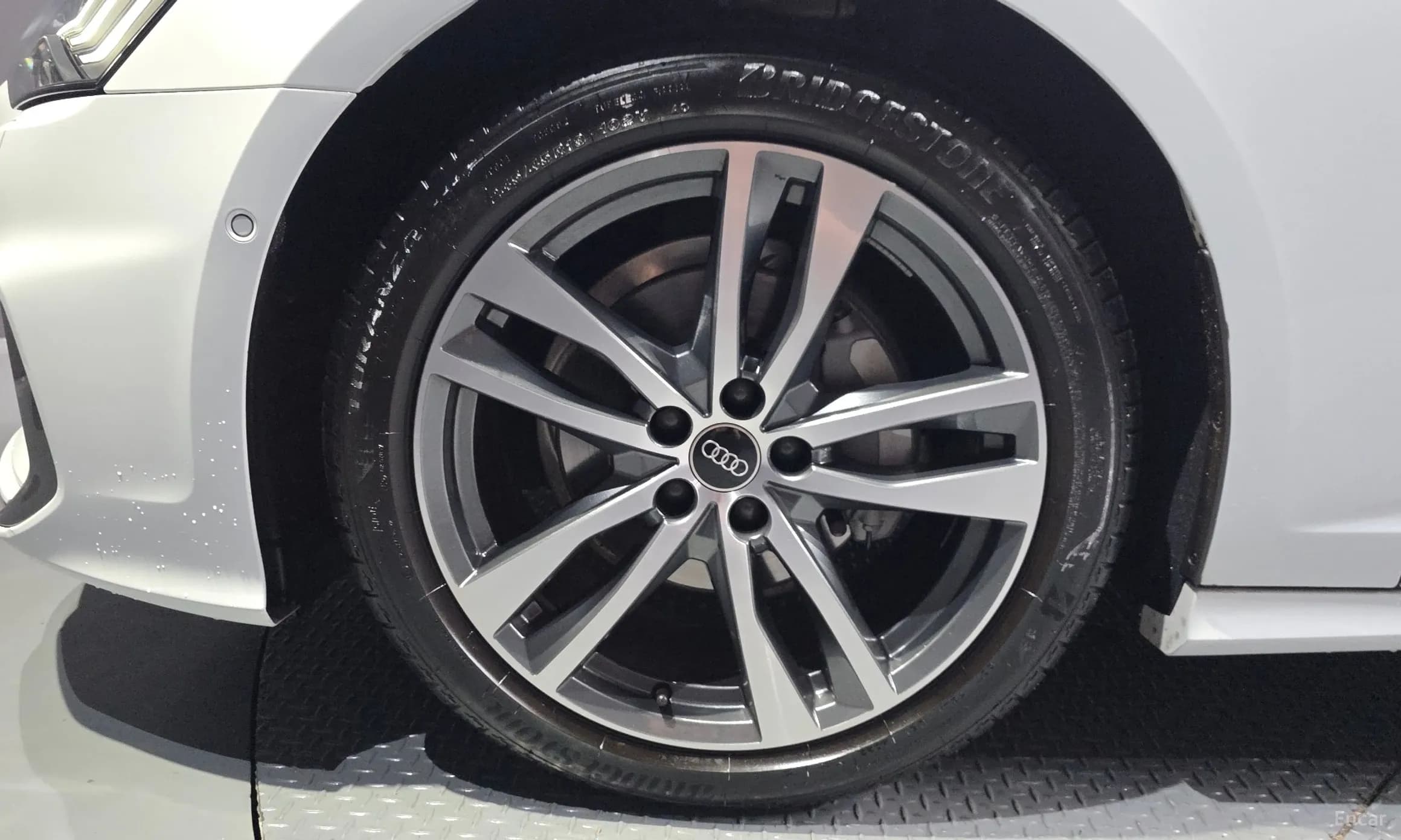 A6 (C8)