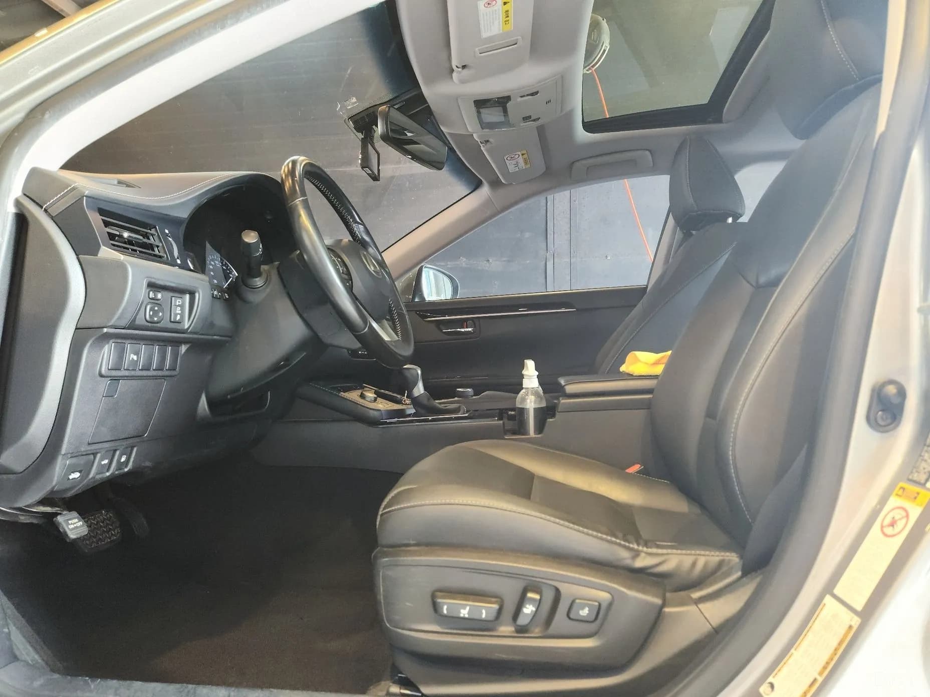 New ES300h