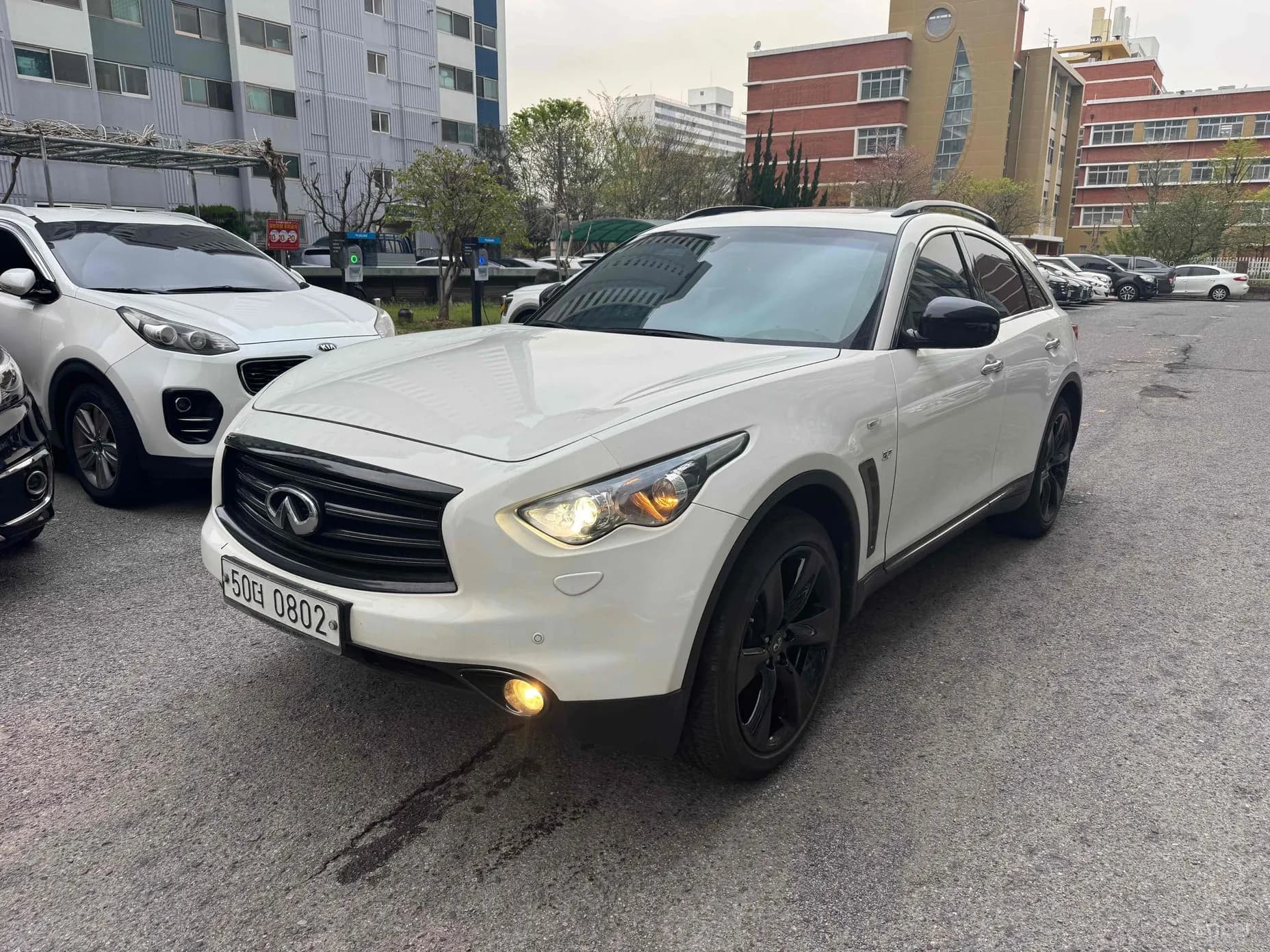QX70