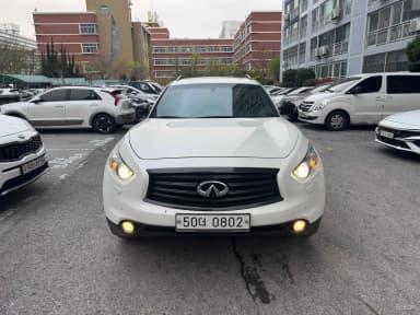 QX70