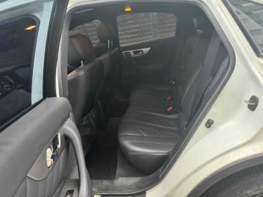 QX70
