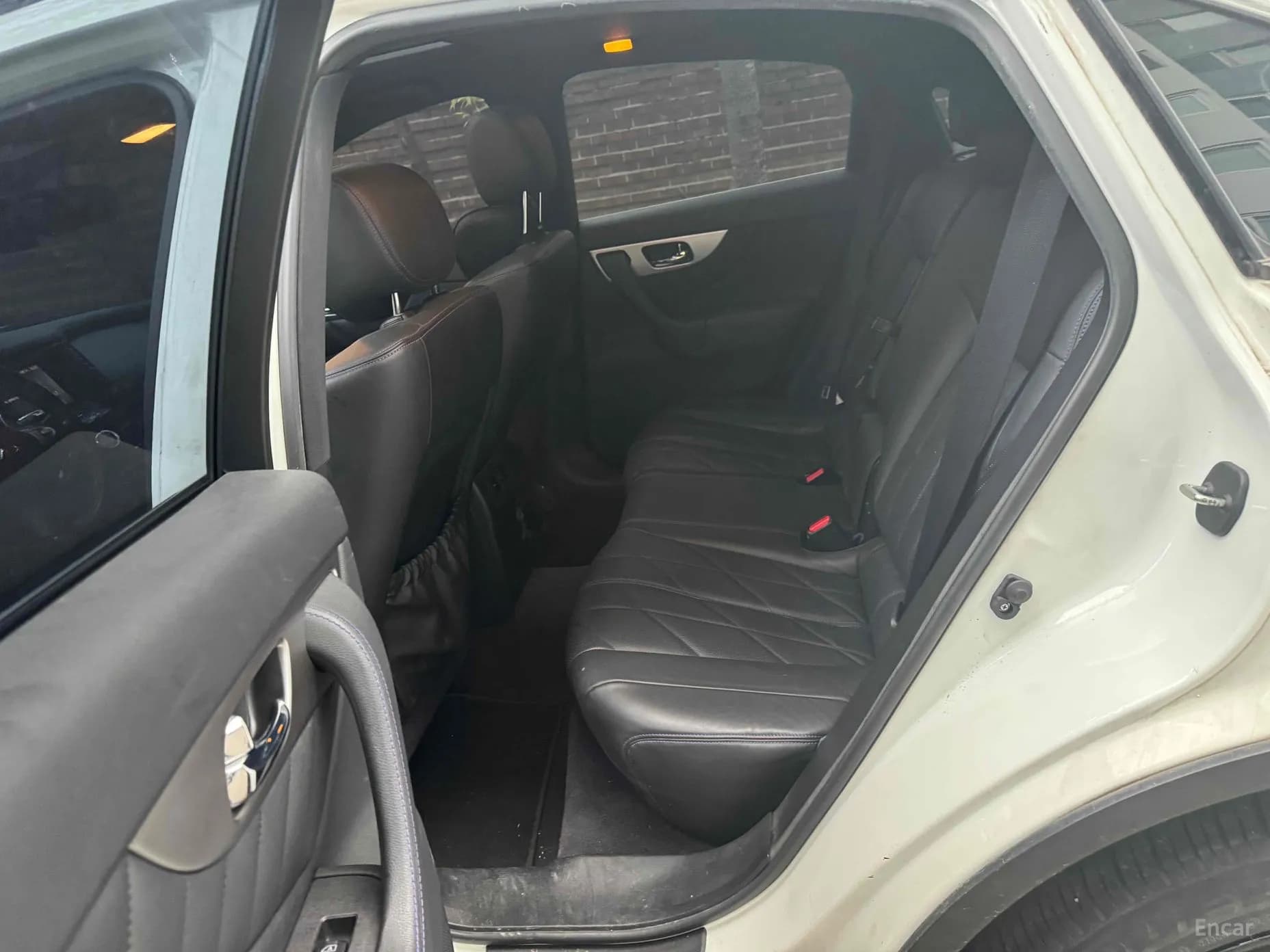 QX70