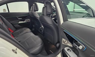 E-Class W214