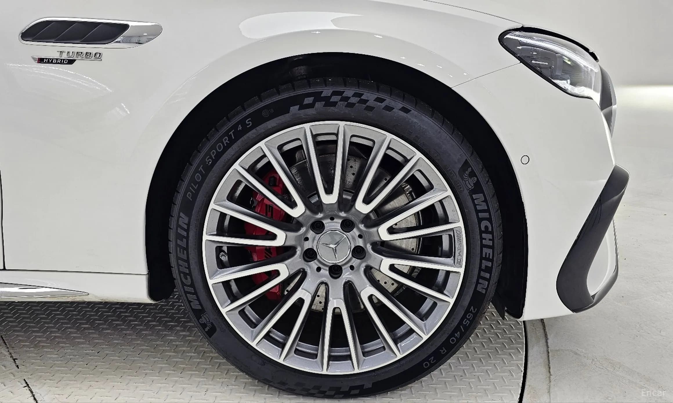 E-Class W214