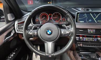 X5 (F15)