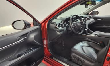 Camry (XV70)