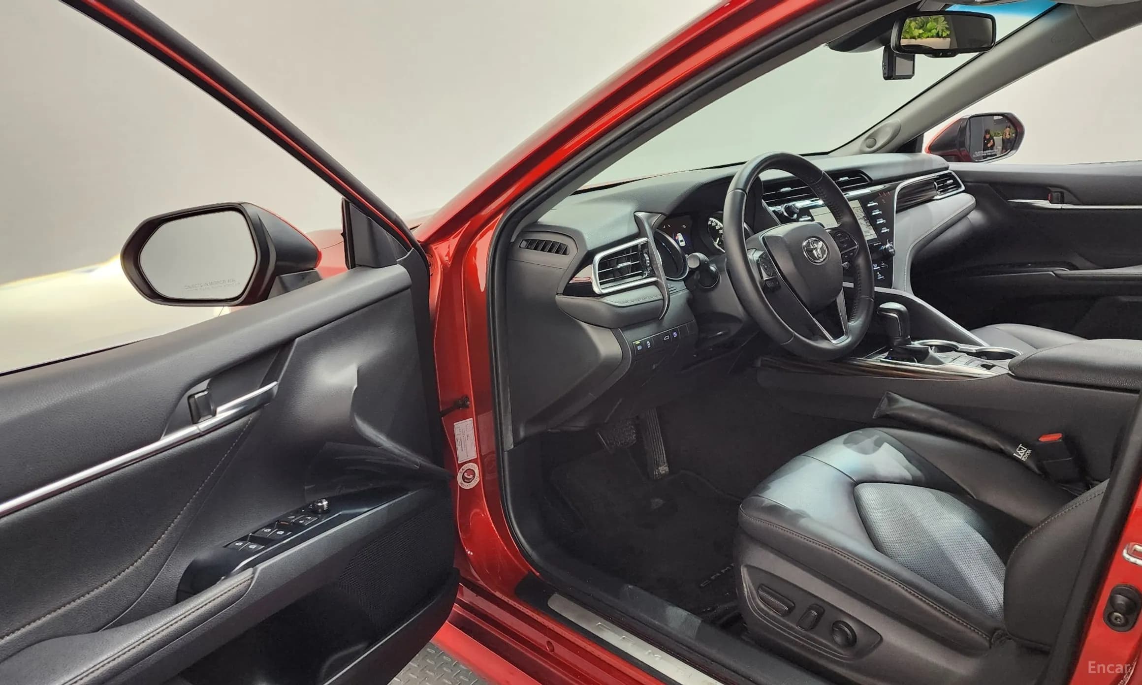 Camry (XV70)