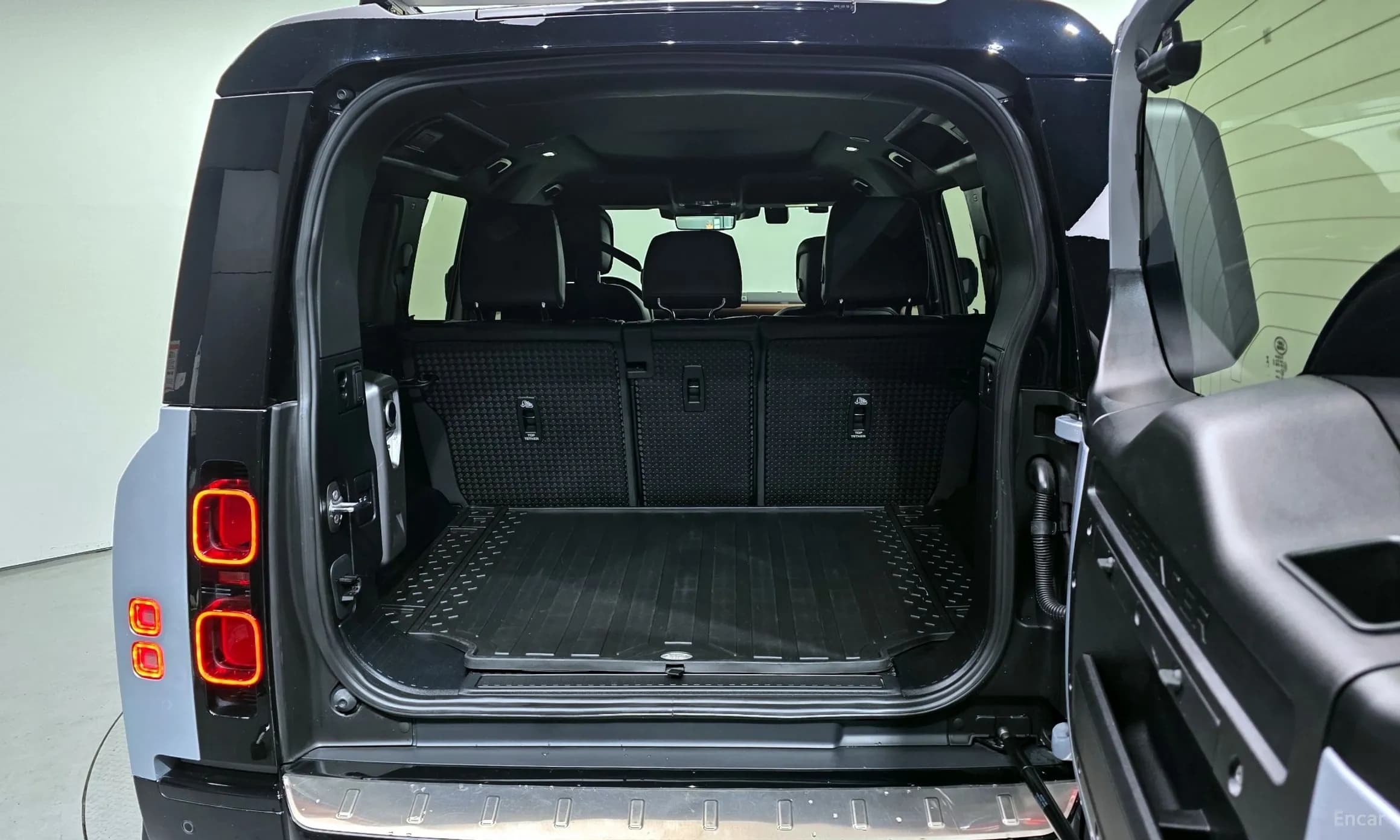 Defender (L663)