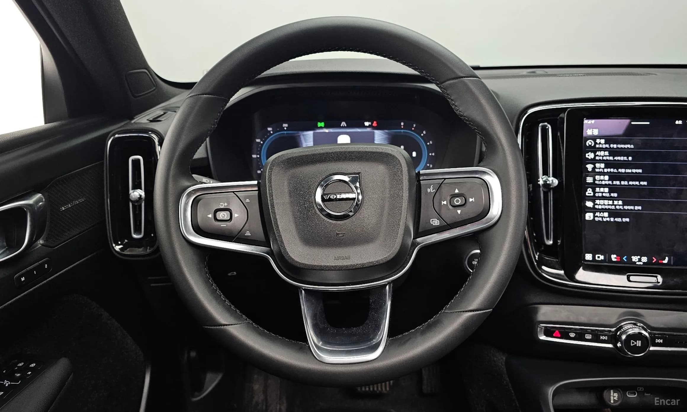 XC40