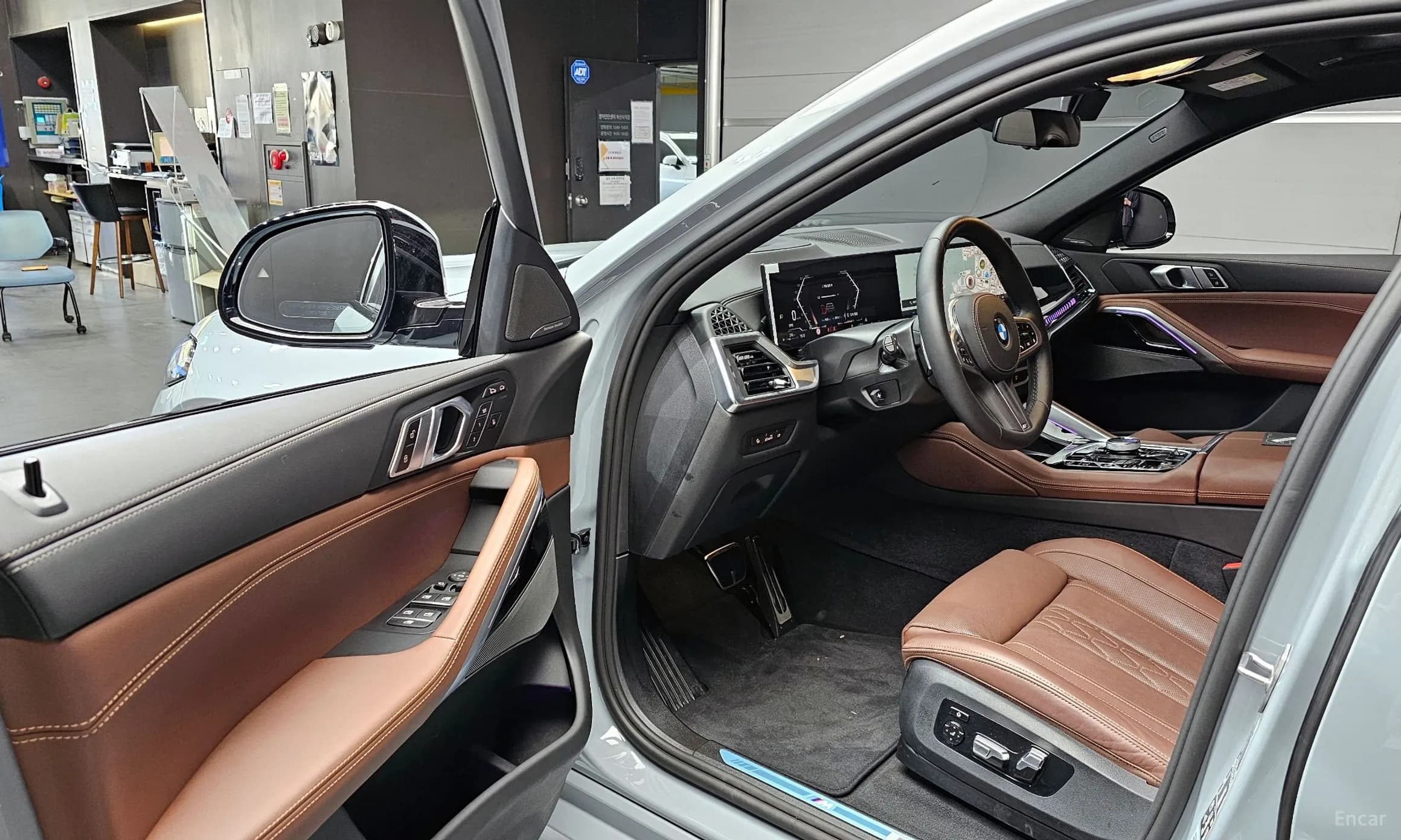 X6 (G06)