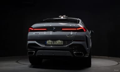 X6 (G06)