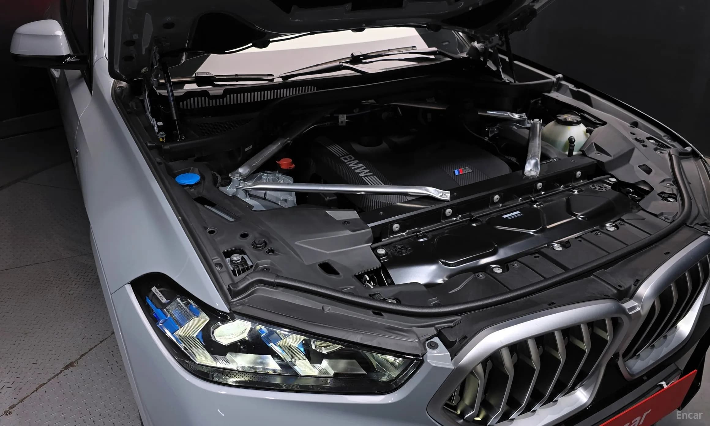 X6 (G06)