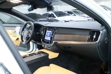 S90
