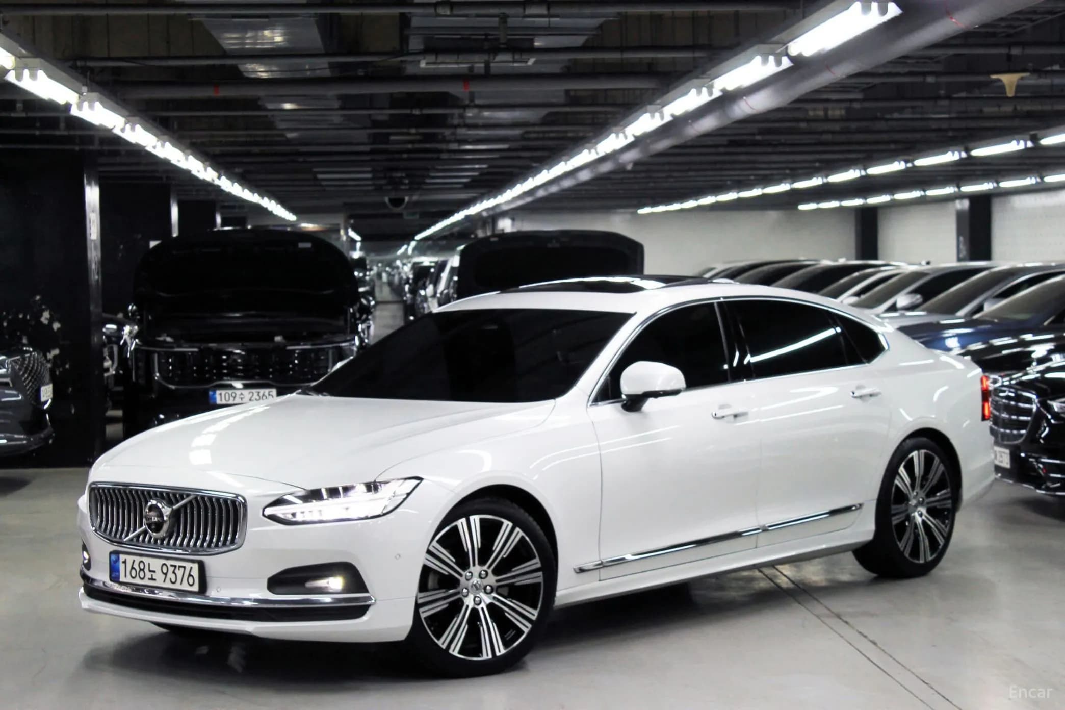 S90