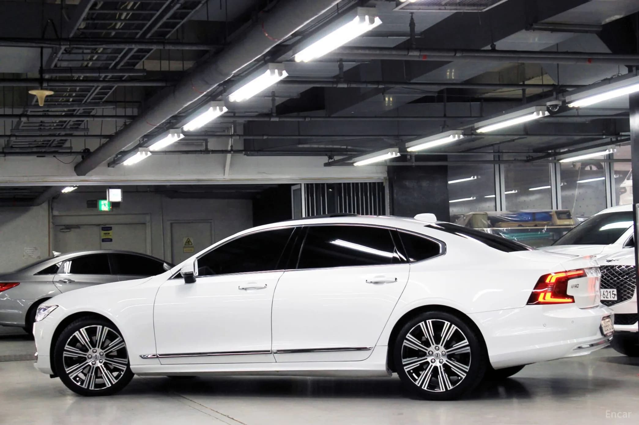 S90