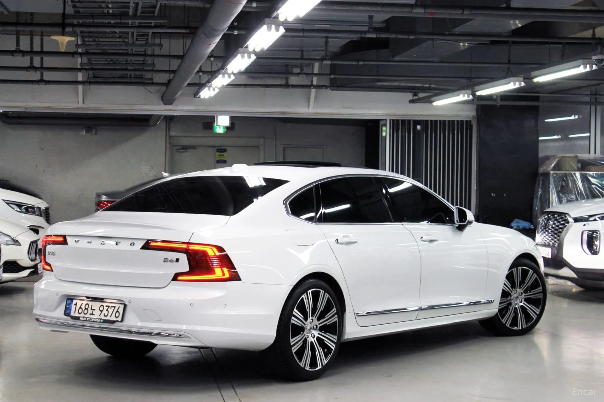 S90
