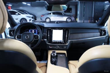 S90