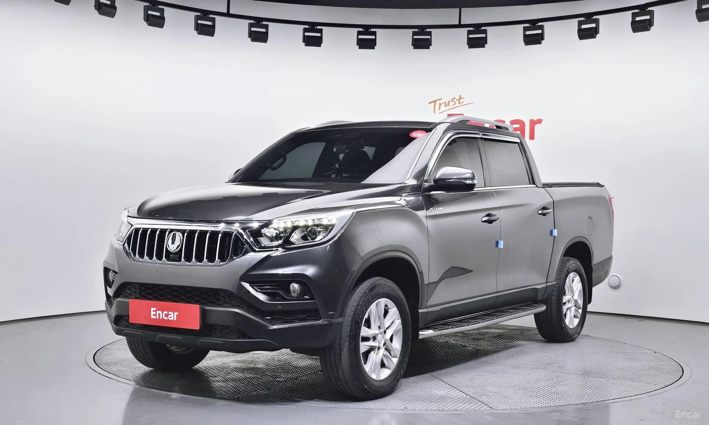 Rexton Sports Khan
