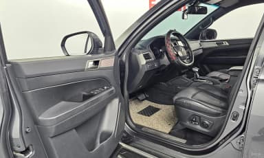Rexton Sports Khan
