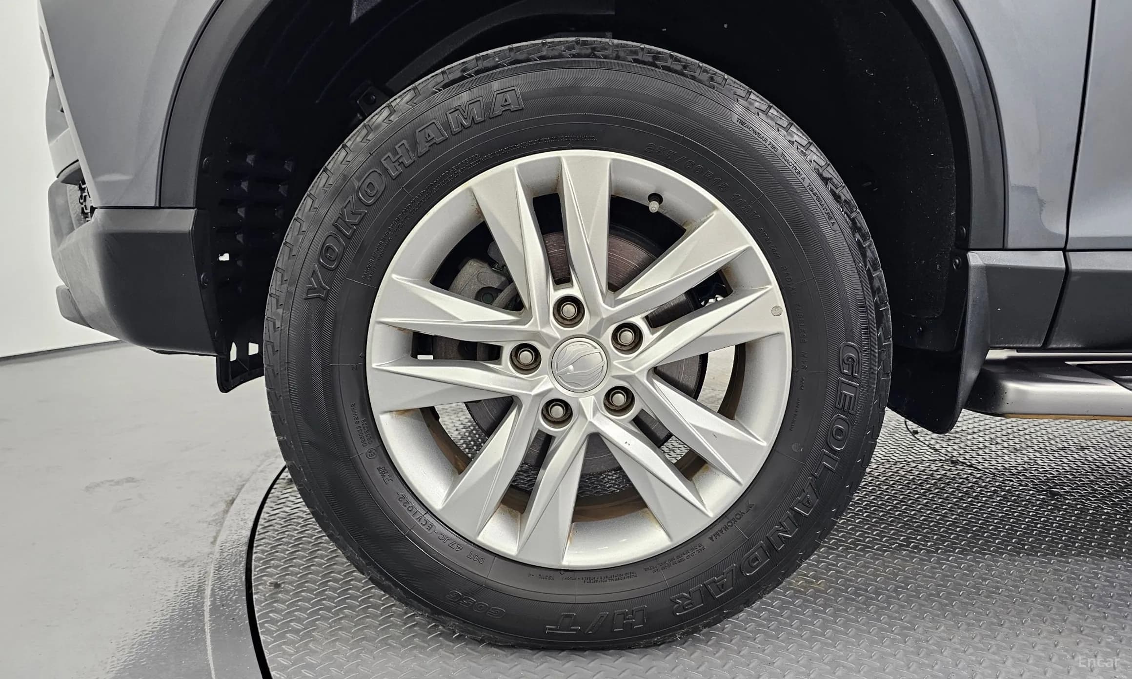 Rexton Sports Khan
