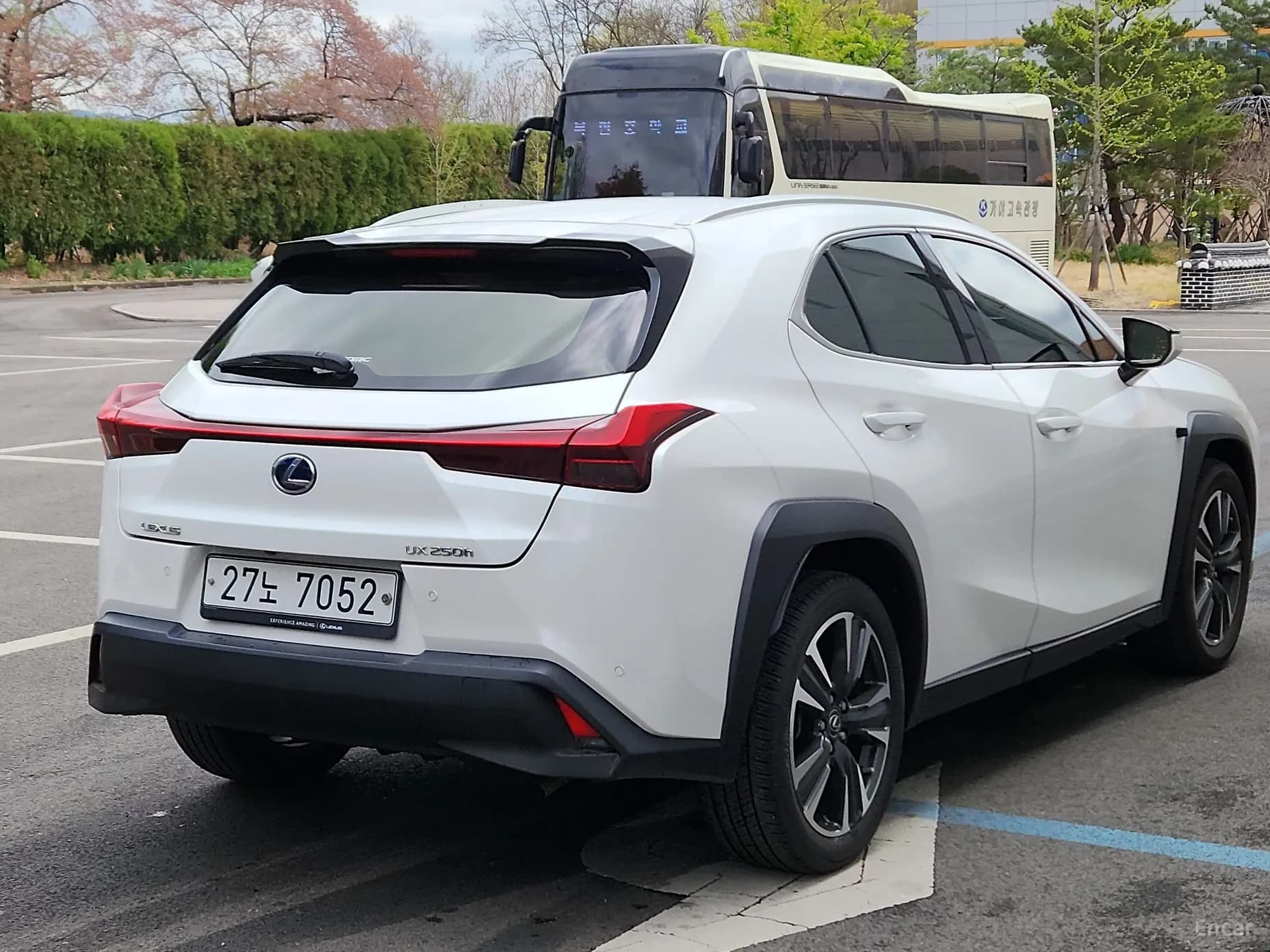 UX250h