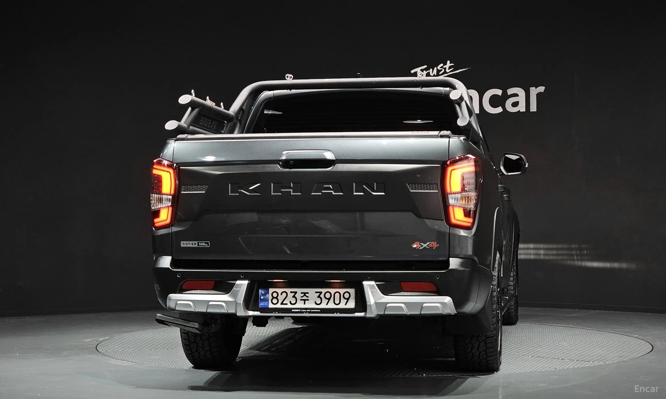 Rexton Sports Khan