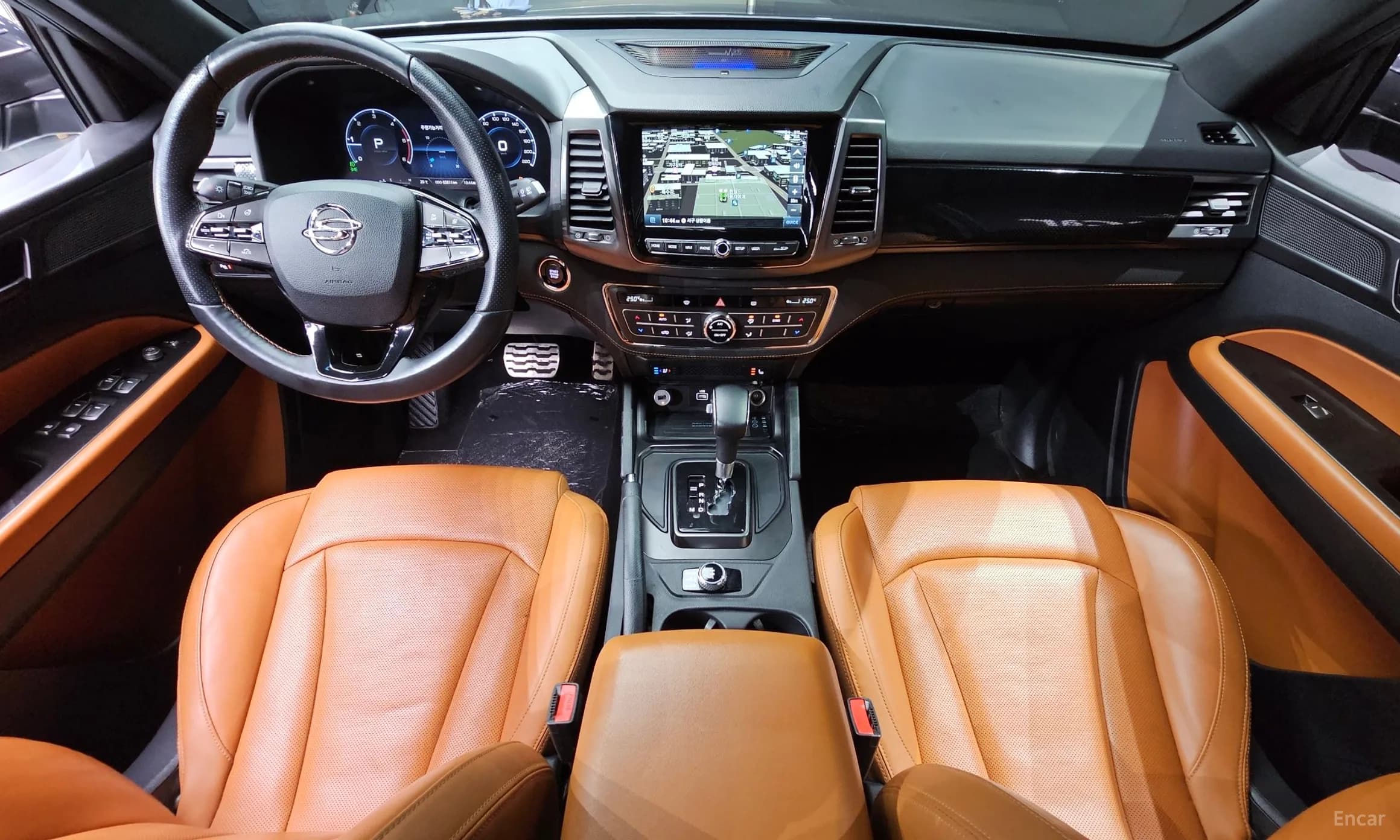 Rexton Sports Khan