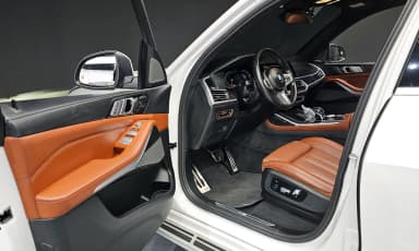 X7 (G07)