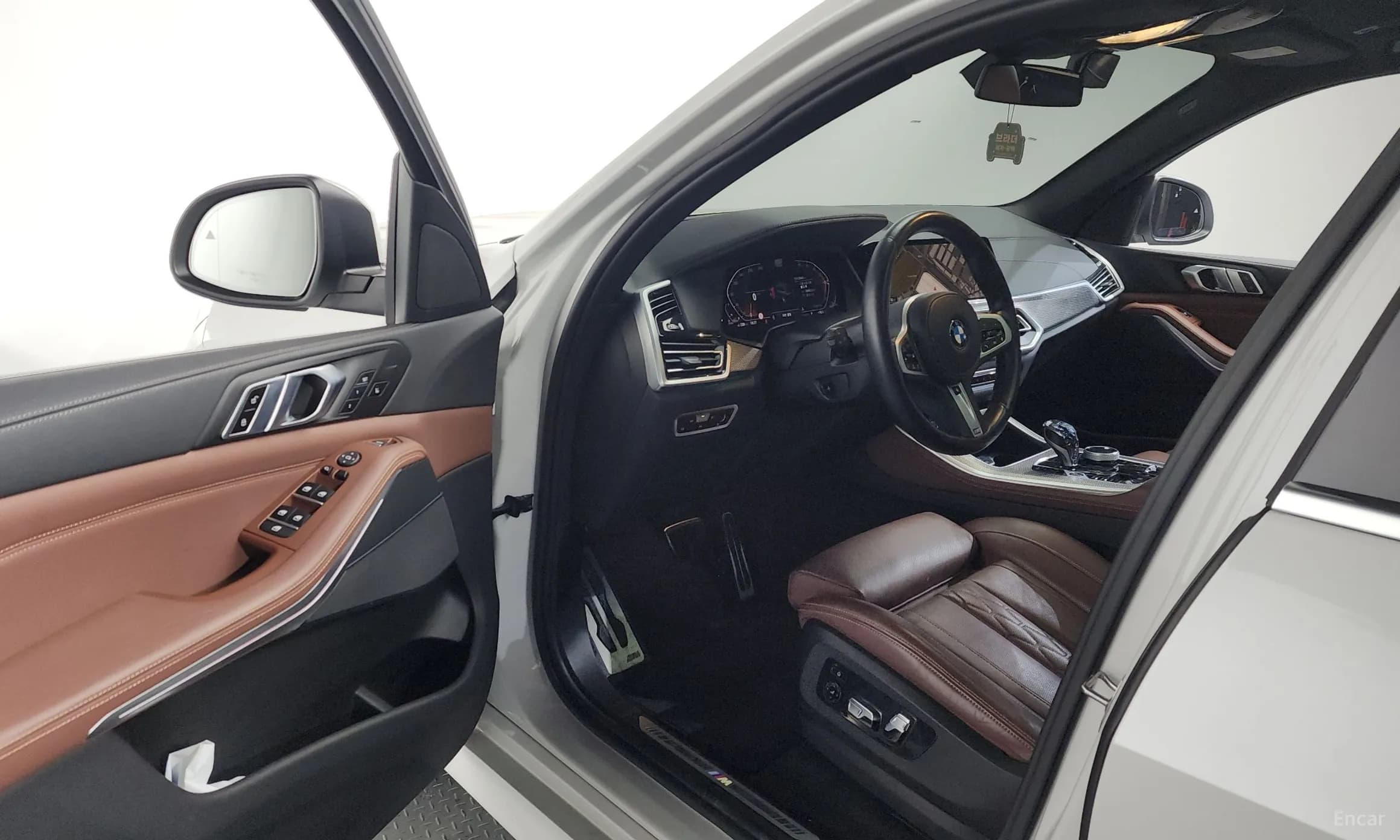 X5 (G05)